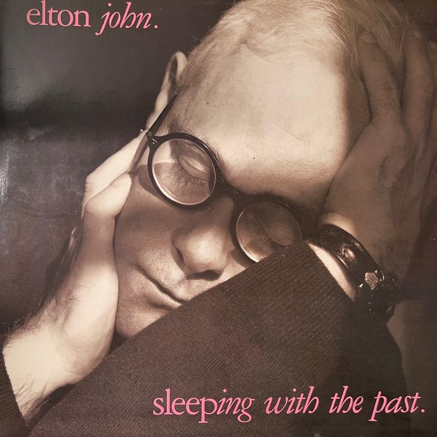 Elton John – Sleeping With The Past